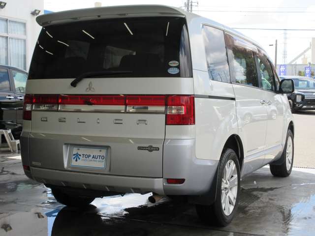 三菱 デリカ　Ｄ：５ ２．４ シャモニー ４ＷＤ H24年 (関東) 99
