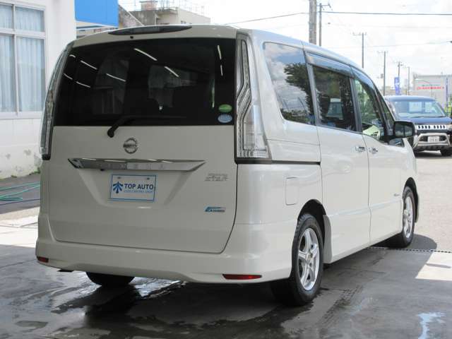 日産 セレナ ２．０ ハイウェイスター Ｖセレクション＋ＳＡＦＥＴＹ Ｓ－ＨＹＢＲＩＤ H27年 (関東) 99