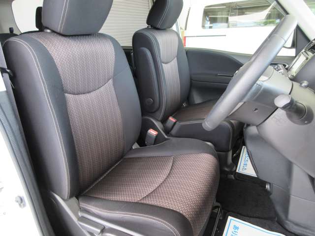 日産 セレナ ２．０ ハイウェイスター Ｖセレクション＋ＳＡＦＥＴＹ Ｓ－ＨＹＢＲＩＤ H27年 (関東) 99