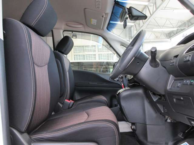 日産 セレナ ２．０ ハイウェイスター Ｖセレクション＋ＳＡＦＥＴＹ Ｓ－ＨＹＢＲＩＤ H27年 (関東) 99