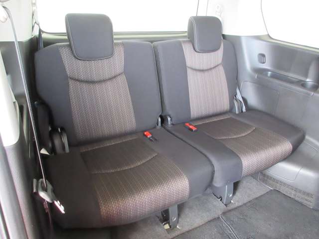 日産 セレナ ２．０ ハイウェイスター Ｖセレクション＋ＳＡＦＥＴＹ Ｓ－ＨＹＢＲＩＤ H27年 (関東) 99