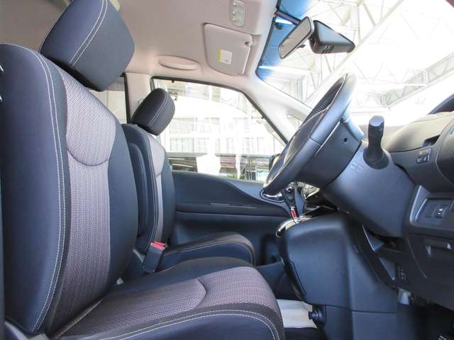 日産 セレナ ２．０ ハイウェイスター Ｓ－ＨＹＢＲＩＤ H26年 (関東) 99