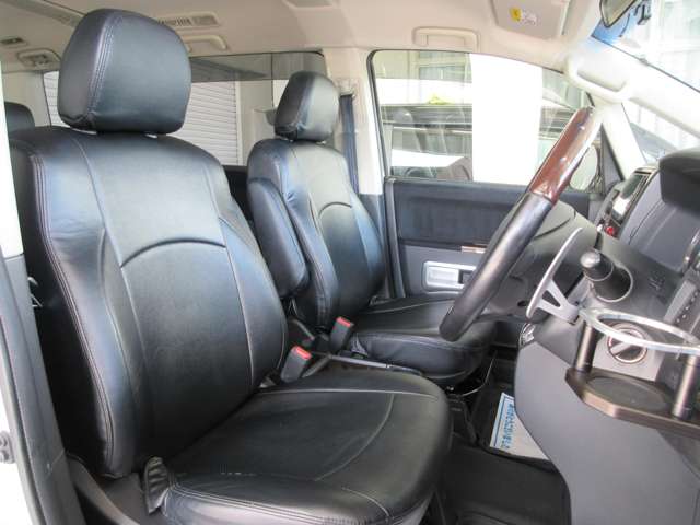 三菱 デリカ　Ｄ：５ ２．２ シャモニー ディーゼルターボ ４ＷＤ H28年 (関東) 99