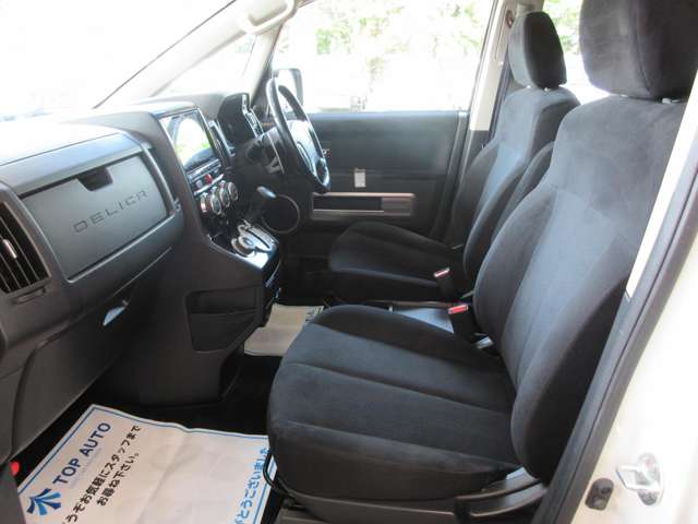 三菱 デリカ　Ｄ：５ ２．２ Ｄ パワーパッケージ ディーゼルターボ ４ＷＤ H29年 (関東) 99
