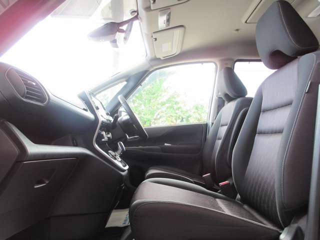 日産 セレナ １．２ Ｅ－ＰＯＷＥＲ ハイウェイスター Ｖ H30年 (関東) 99