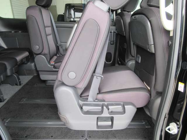 日産 セレナ １．２ Ｅ－ＰＯＷＥＲ ハイウェイスター Ｖ H30年 (関東) 99
