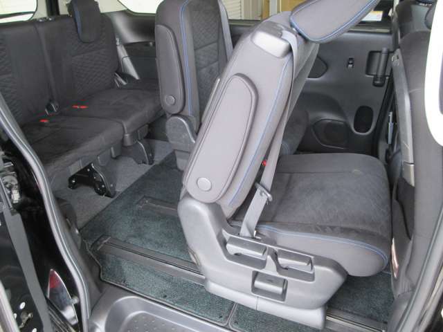 日産 セレナ １．２ Ｅ－ＰＯＷＥＲ ＡＵＴＥＣＨ H30年 (関東) 99
