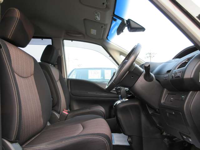 日産 セレナ ２．０ ハイウェイスター Ｓ－ＨＹＢＲＩＤ H26年 (関東) 99