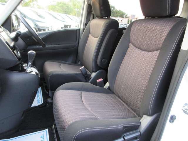 日産 セレナ ２．０ ハイウェイスター Ｓ－ＨＹＢＲＩＤ H26年 (関東) 99
