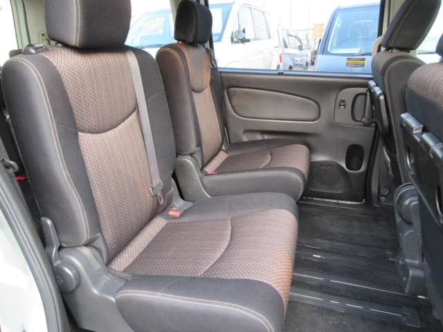 日産 セレナ ２．０ ハイウェイスター Ｓ－ＨＹＢＲＩＤ H26年 (関東) 99