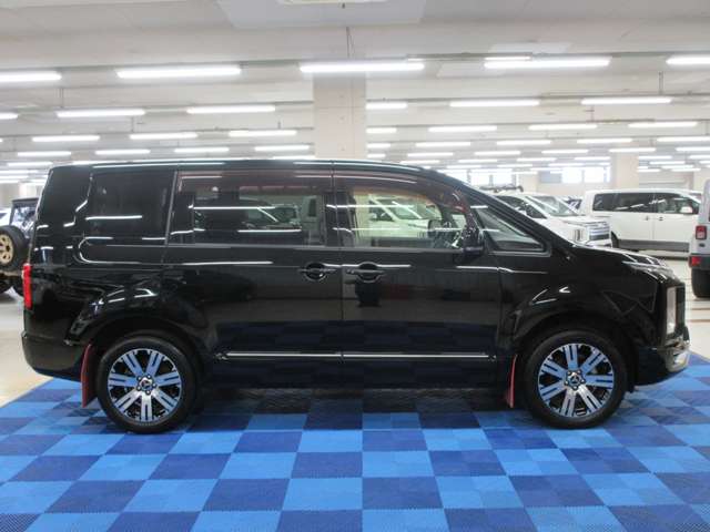 三菱 デリカ　Ｄ：５ ２．２ Ｇ パワーパッケージ ディーゼルターボ ４ＷＤ R1年 (関東) 99