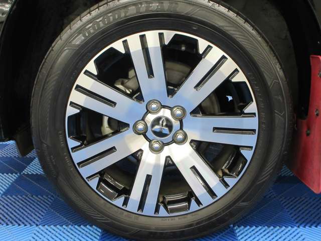三菱 デリカ　Ｄ：５ ２．２ Ｇ パワーパッケージ ディーゼルターボ ４ＷＤ R1年 (関東) 99