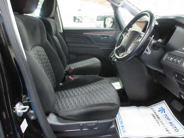 三菱 デリカ　Ｄ：５ ２．２ Ｇ パワーパッケージ ディーゼルターボ ４ＷＤ R1年 (関東) 99