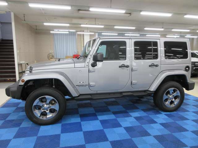 ジープ ラングラー　アンリミテッド アンリミテッド サハラ ４ＷＤ H29年 (関東) 99