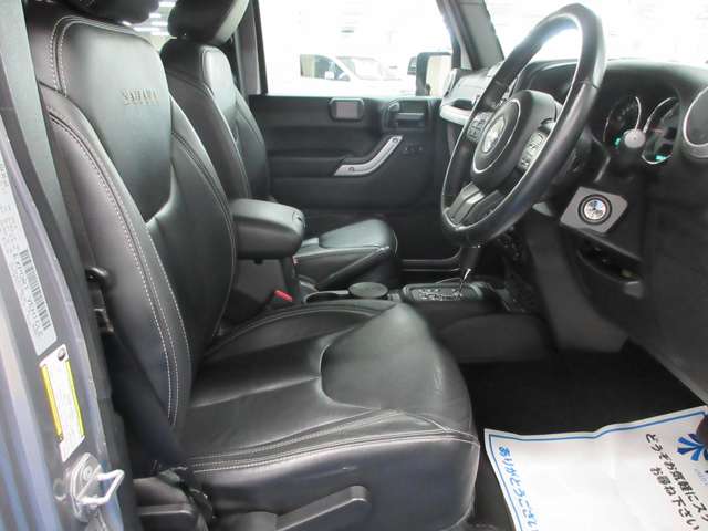 ジープ ラングラー　アンリミテッド アンリミテッド サハラ ４ＷＤ H29年 (関東) 99