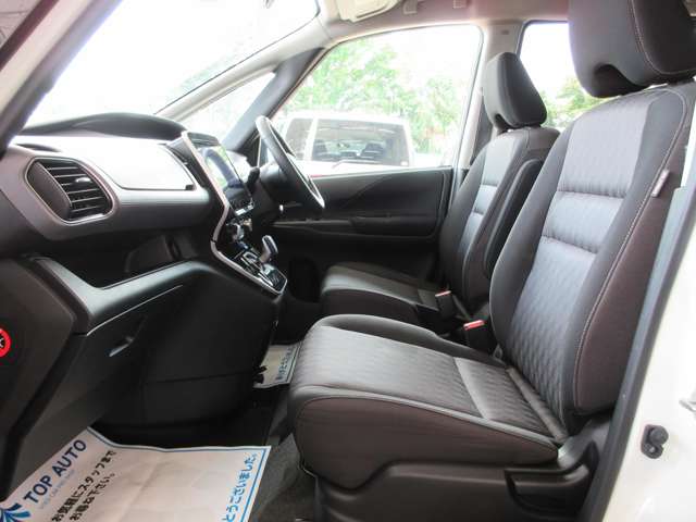 日産 セレナ １．２ Ｅ－ＰＯＷＥＲ ハイウェイスター Ｖ R1年 (関東) 99