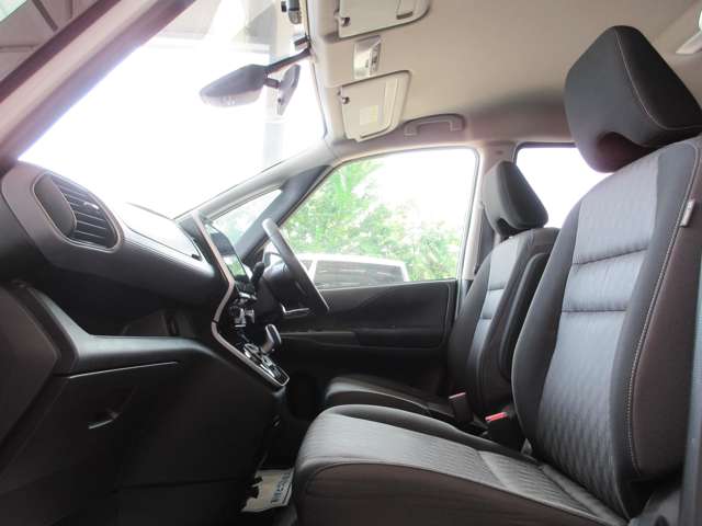 日産 セレナ １．２ Ｅ－ＰＯＷＥＲ ハイウェイスター Ｖ R1年 (関東) 99