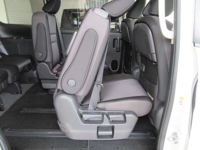 日産 セレナ １．２ Ｅ－ＰＯＷＥＲ ハイウェイスター Ｖ R1年 (関東) 99