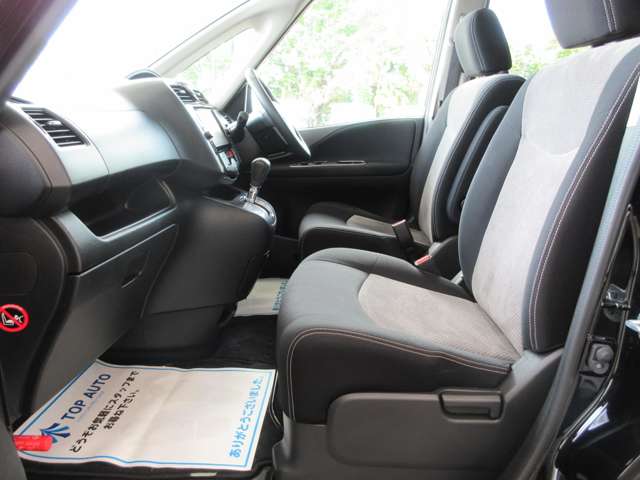 日産 セレナ ２．０ ライダー ブラックラインＺＺ Ｓ－ＨＹＢＲＩＤ H26年 (関東) 99