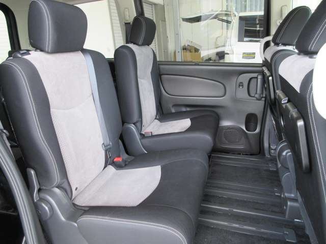 日産 セレナ ２．０ ライダー ブラックラインＺＺ Ｓ－ＨＹＢＲＩＤ H26年 (関東) 99