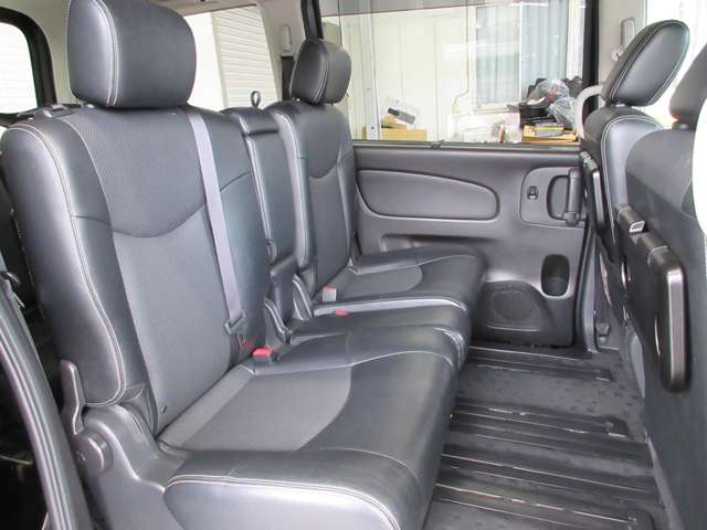 日産 セレナ ２．０ ハイウェイスター Ｖセレクション＋ＳＡＦＥＴＹＩＩ Ｓ－ＨＹＢＲＩＤ H27年 (関東) 99