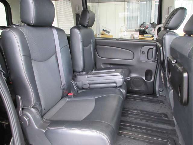 日産 セレナ ２．０ ハイウェイスター Ｖセレクション＋ＳＡＦＥＴＹＩＩ Ｓ－ＨＹＢＲＩＤ H27年 (関東) 99