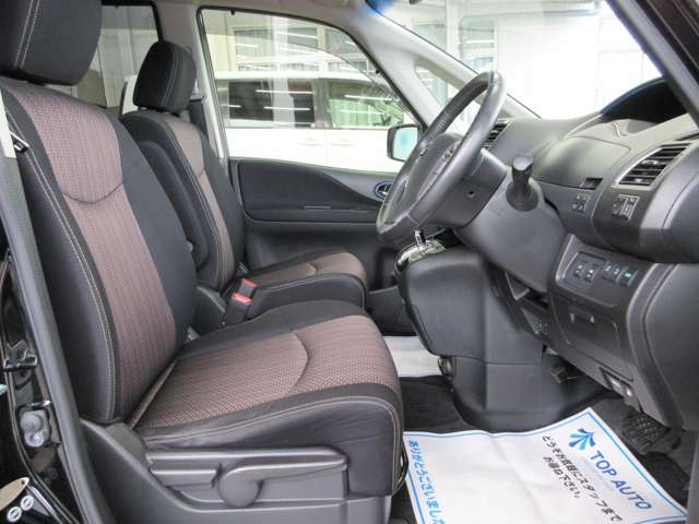 日産 セレナ ２．０ ハイウェイスター Ｖセレクション＋ＳＡＦＥＴＹ Ｓ－ＨＹＢＲＩＤ アドバンストセーフティ ＰＫＧ H27年 (関東) 99