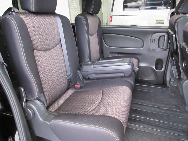 日産 セレナ ２．０ ハイウェイスター Ｖセレクション＋ＳＡＦＥＴＹ Ｓ－ＨＹＢＲＩＤ アドバンストセーフティ ＰＫＧ H27年 (関東) 99