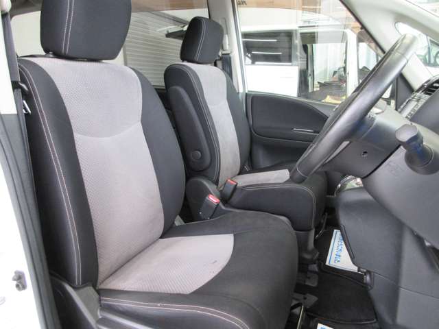 日産 セレナ ２．０ ライダー H23年 (関東) 99