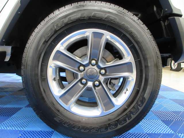 ジープ ラングラー　アンリミテッド アンリミテッド サハラ ２．０Ｌ ４ＷＤ R2年 (関東) 99