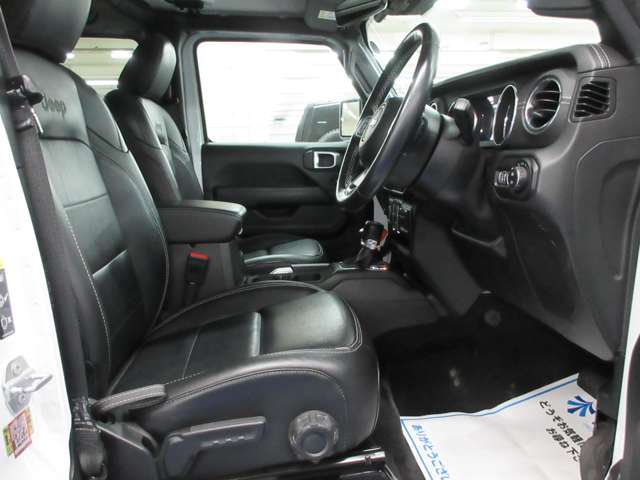 ジープ ラングラー　アンリミテッド アンリミテッド サハラ ２．０Ｌ ４ＷＤ R2年 (関東) 99