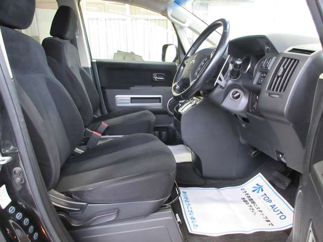 三菱 デリカ　Ｄ：５ ２．２ Ｄ パワーパッケージ ディーゼルターボ ４ＷＤ H27年 (関東) 99