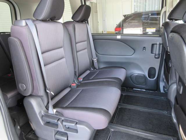 日産 セレナ １．２ Ｅ－ＰＯＷＥＲ ハイウェイスター Ｖ R1年 (関東) 99
