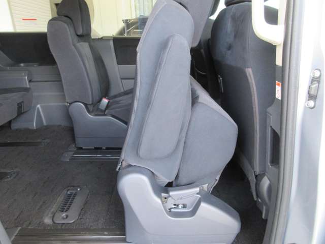 三菱 デリカ　Ｄ：５ ２．４ Ｇ パワーパッケージ ４ＷＤ H21年 (関東) 99