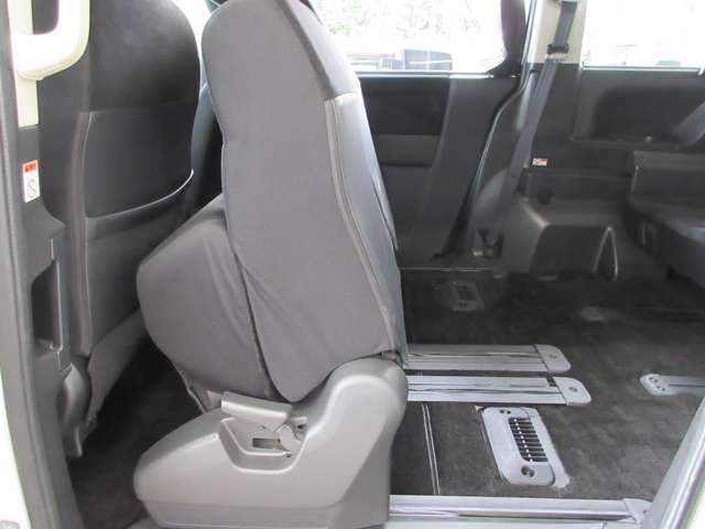 三菱 デリカ　Ｄ：５ ２．２ Ｄ パワーパッケージ ディーゼルターボ ４ＷＤ H27年 (関東) 99