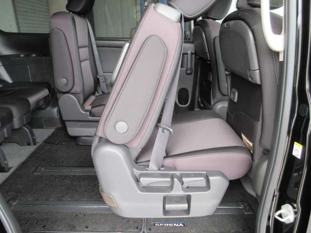 日産 セレナ １．２ Ｅ－ＰＯＷＥＲ ハイウェイスター Ｖ R1年 (関東) 99