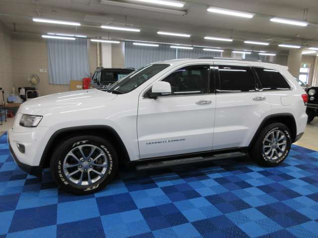 ジープ グランドチェロキー リミテッド ４ＷＤ H28年 (関東) 99