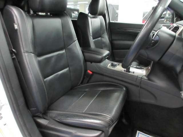 ジープ グランドチェロキー リミテッド ４ＷＤ H28年 (関東) 99
