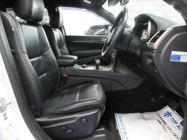 ジープ グランドチェロキー リミテッド ４ＷＤ H28年 (関東) 99