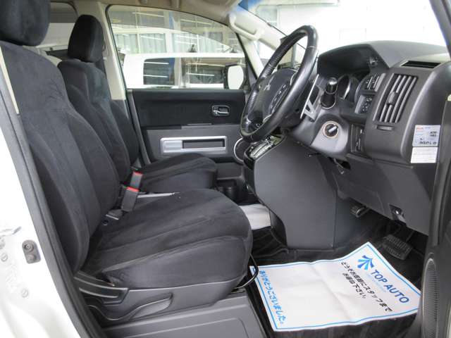 三菱 デリカ　Ｄ：５ ２．２ Ｄ パワーパッケージ ディーゼルターボ ４ＷＤ H27年 (関東) 99