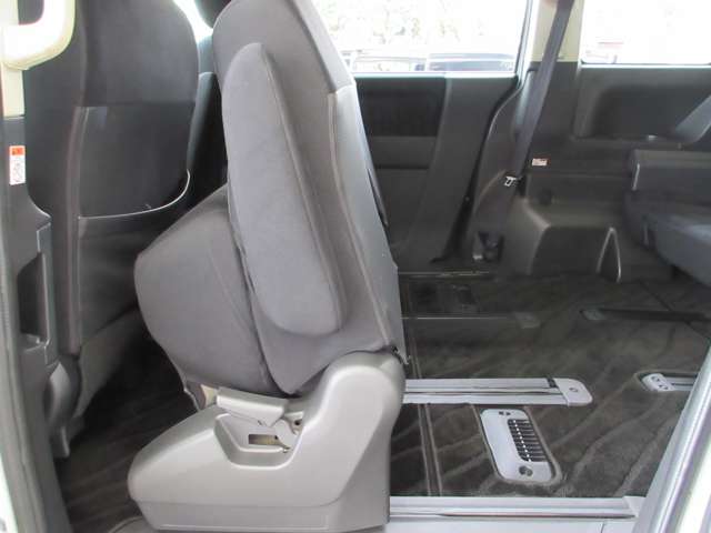 三菱 デリカ　Ｄ：５ ２．２ Ｄ パワーパッケージ ディーゼルターボ ４ＷＤ H27年 (関東) 99