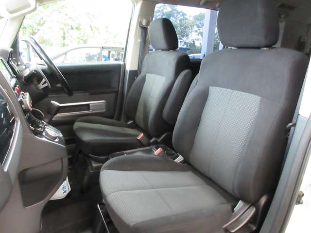 三菱 デリカ　Ｄ：５ ２．４ Ｇ プレミアム ４ＷＤ H24年 (関東) 99