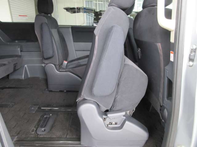 三菱 デリカ　Ｄ：５ ２．４ Ｇ パワーパッケージ ４ＷＤ H23年 (関東) 99