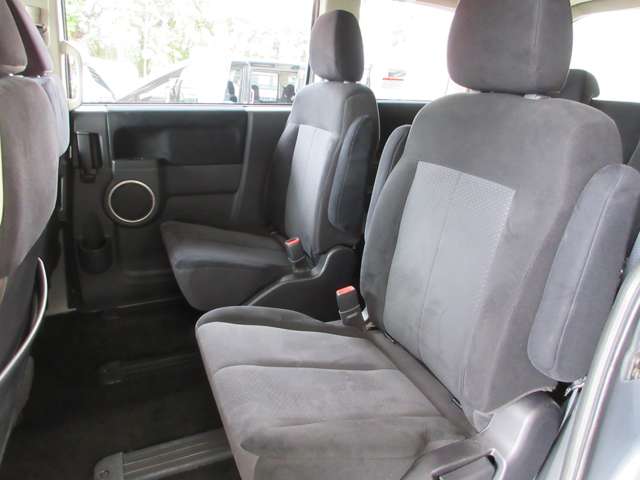 三菱 デリカ　Ｄ：５ ２．４ Ｇ パワーパッケージ ４ＷＤ H23年 (関東) 99
