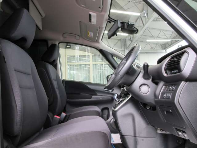 日産 セレナ １．２ Ｅ－ＰＯＷＥＲ ＸＶ H30年 (関東) 99