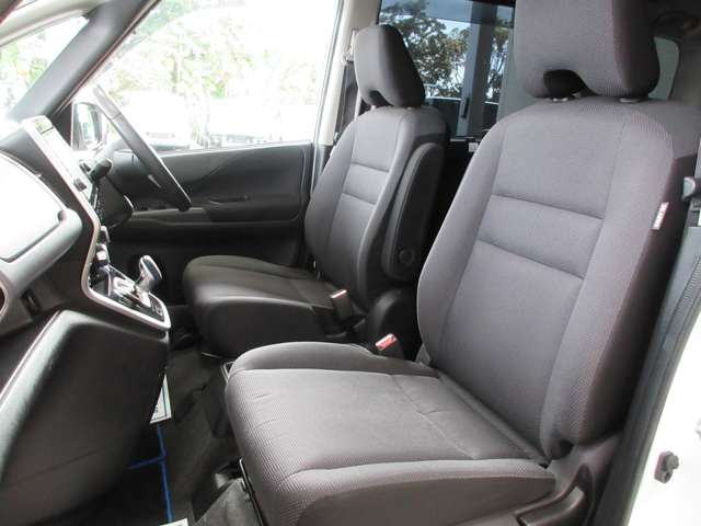 日産 セレナ １．２ Ｅ－ＰＯＷＥＲ ＸＶ H30年 (関東) 99