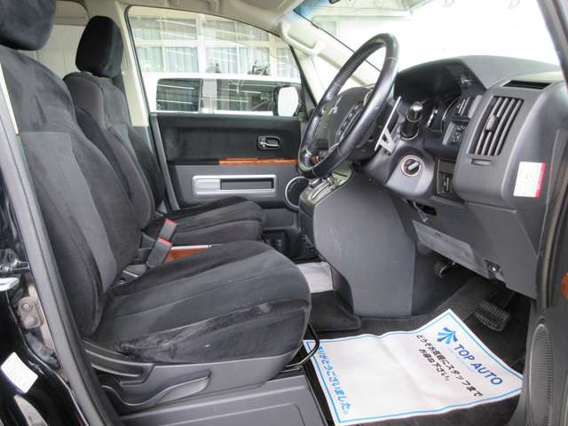 三菱 デリカ　Ｄ：５ ２．４ Ｇ ナビパッケージ ４ＷＤ H20年 (関東) 99