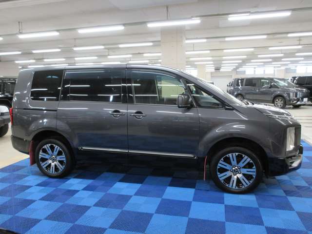 三菱 デリカ　Ｄ：５ ２．２ Ｇ パワーパッケージ ディーゼルターボ ４ＷＤ R1年 (関東) 99