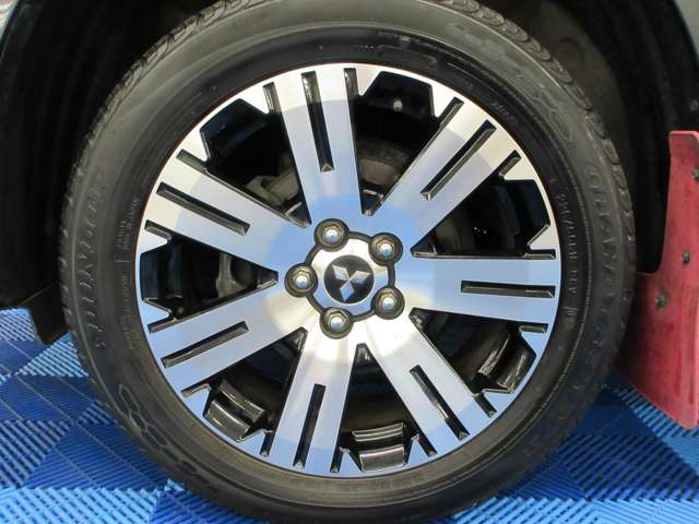 三菱 デリカ　Ｄ：５ ２．２ Ｇ パワーパッケージ ディーゼルターボ ４ＷＤ R1年 (関東) 99