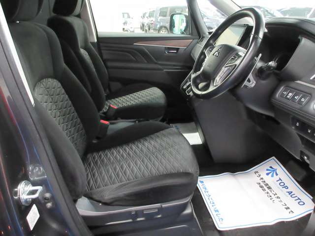 三菱 デリカ　Ｄ：５ ２．２ Ｇ パワーパッケージ ディーゼルターボ ４ＷＤ R1年 (関東) 99